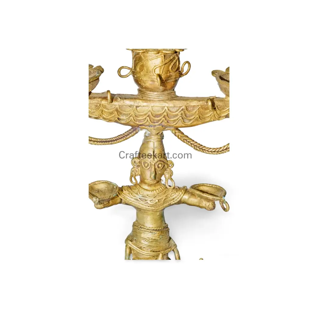 Dokra multi-tiered lamp wb close up_result.webp
