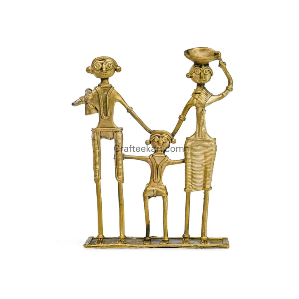 Dokra bronze tibal famaly top front wb_result.webp